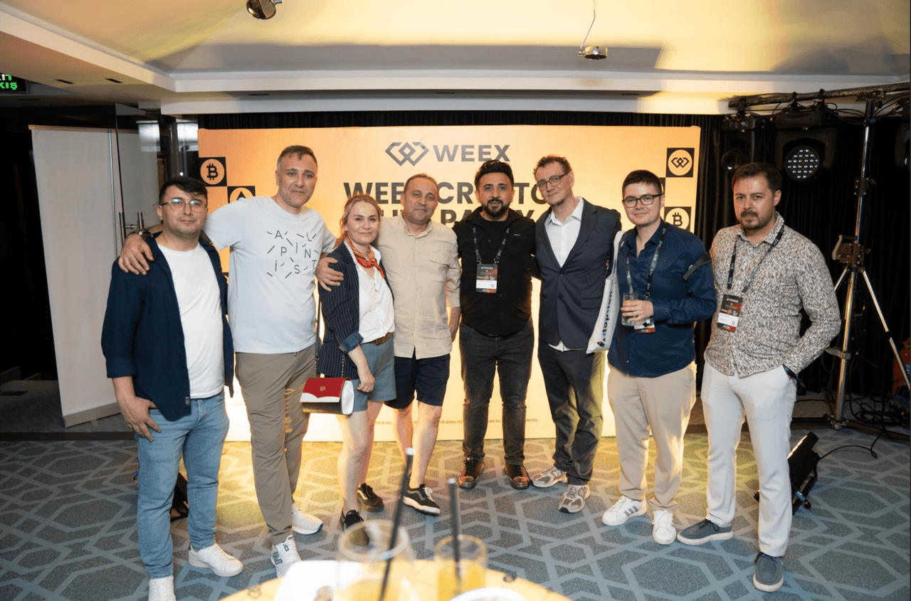 WEEX Elite Party in Turkey（2）.png